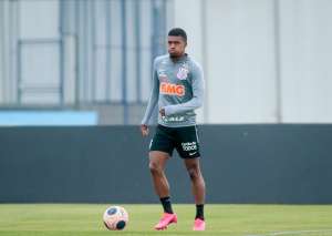 Corinthians e Vasco negam troca entre Léo Natel e Cano