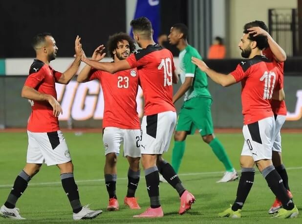 Craque do Liverpool brilha na vitória do Egito sobre Comores