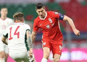 Lewandowski sofre lesão, desfalca seleção da Polônia e vira preocupação no Bayern