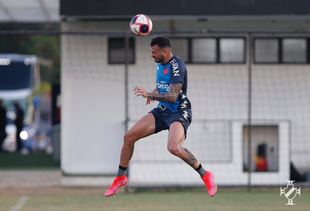 Carioca: Talles e Vinícius se lesionam e viram desfalques no Vasco; Castan retorna