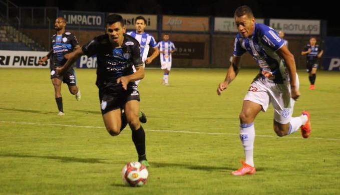 Novo Hamburgo vence a 1ª, sai do Z2 e afunda Esportivo na lanterna (Foto: Kévin Sganzerla/Esportivo)