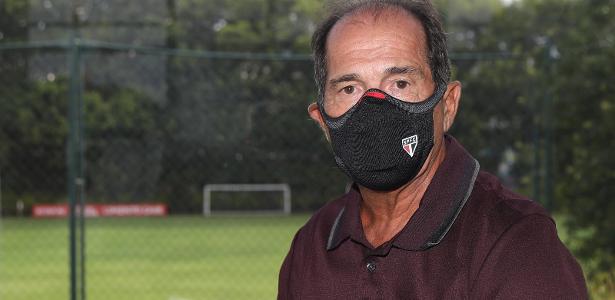 Sem previsão de volta ao São Paulo, Muricy Ramalho repousa em casa