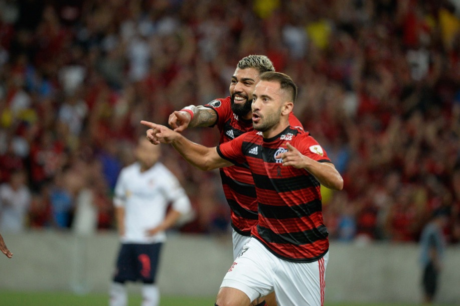 Gigante brasileiro acerta patrocínio de R$ 3,5 milhões com a fintech Moss