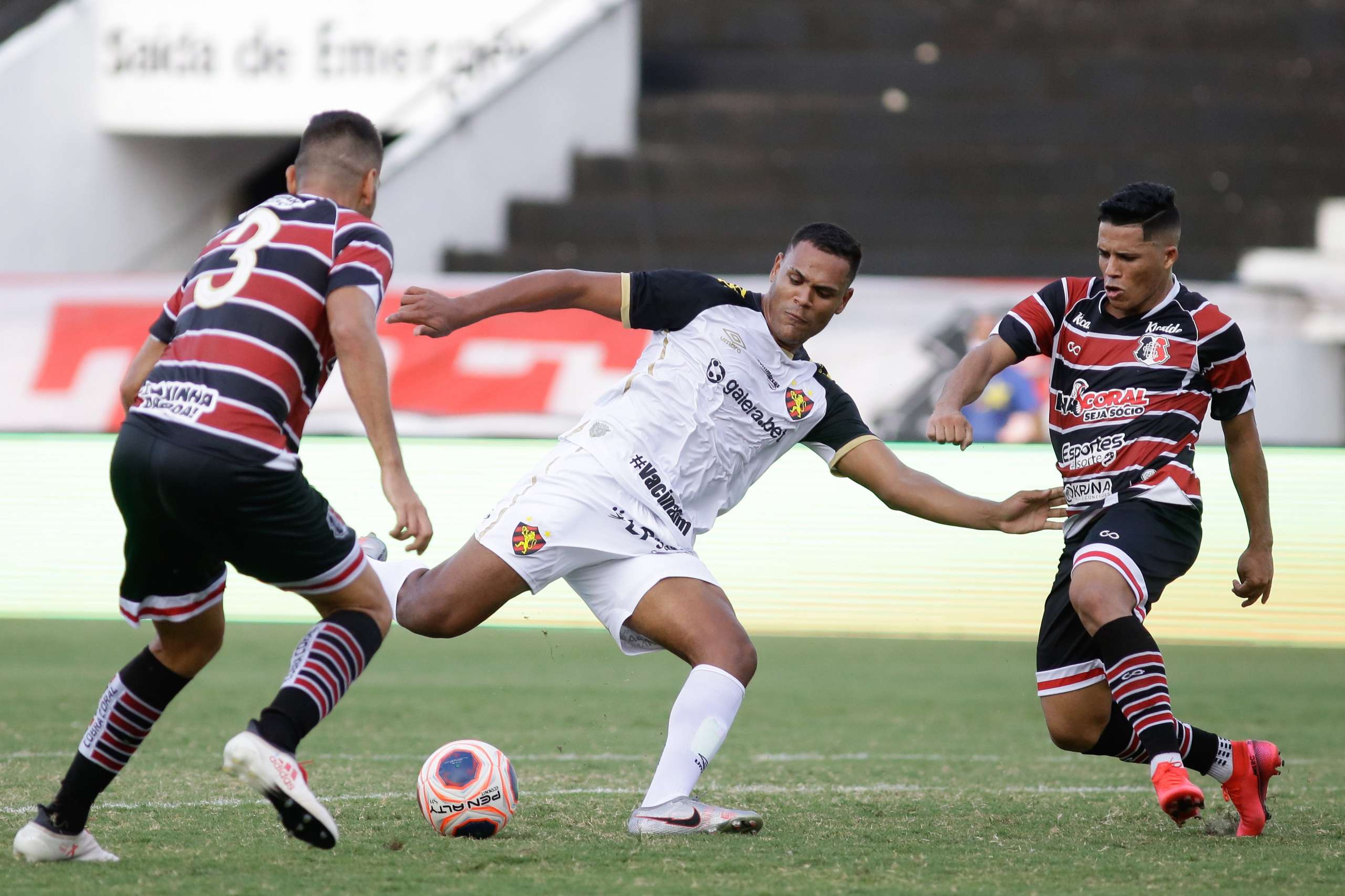 COPA DO NORDESTE: Santa Cruz e Sport fazem clássico dos ‘desesperados’