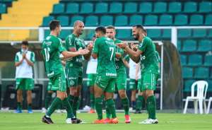 CATARINENSE: Times tradicionais em crise e duelo direto pela liderança