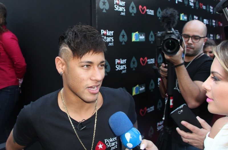 Neymar retorna ao poker, popularizando ainda mais jogo no Brasil