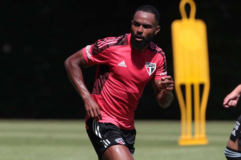 São Paulo segue rumor e enfim confirma acerto com meia William