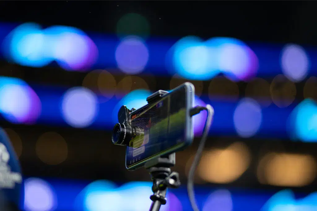 Especialista diz que clubes do Brasil precisam saber investir nas redes sociais