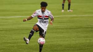 São Paulo tenta pagar dívida por ex-Palmeiras para evitar punição na Fifa