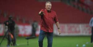 Abel Braga volta a lamentar vice do Brasileirão com o Inter: 'Teve sacanagem'