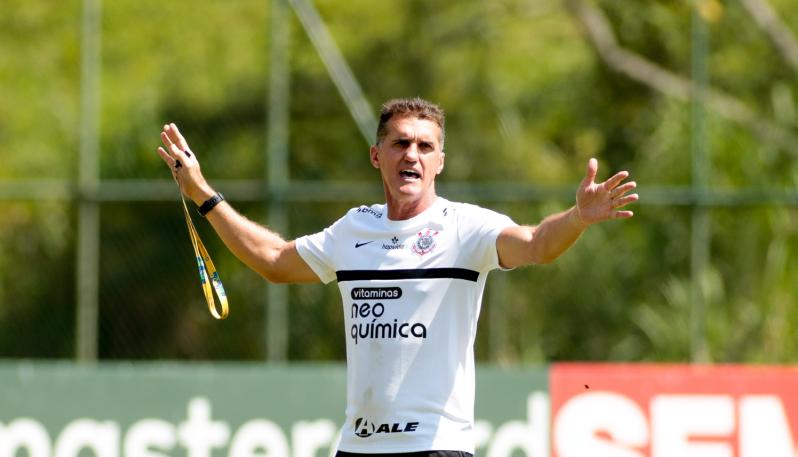 Técnico quer Corinthians ‘acelerado’ para não perder ritmo em meio à paralisação