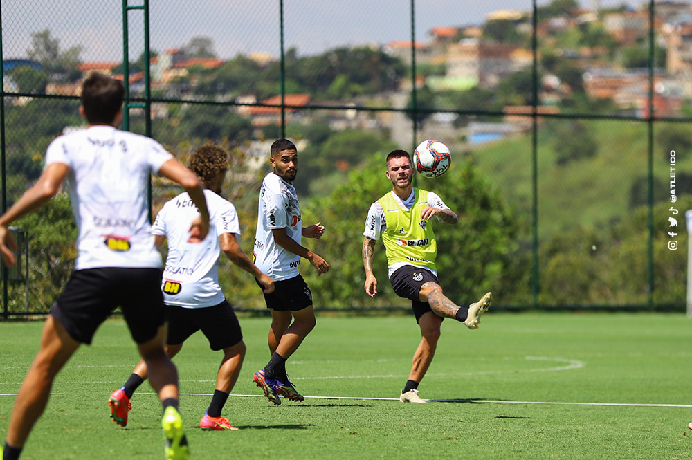 Atlético-MG não terá Réver e Jair diante da Caldense no retorno do Mineiro