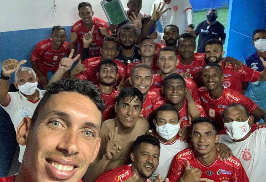 PIAUIENSE: 4 de Julho reage, goleia Altos e se aproxima dos líderes