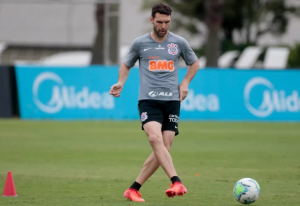 Atacante critica clube e revela se arrepender em ter jogado no Corinthians