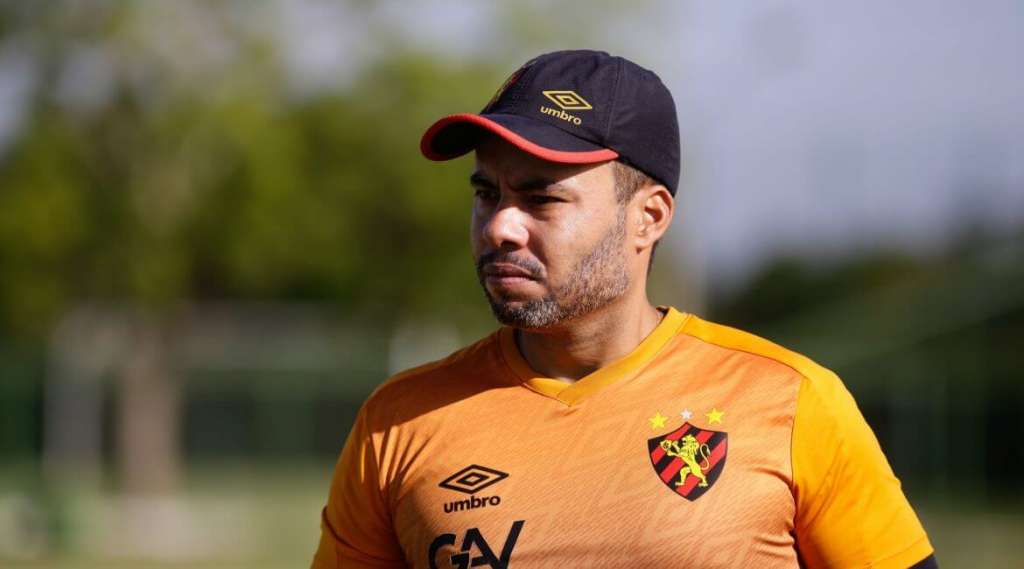 Técnico vê “supremacia total” do Sport contra o Santa Cruz