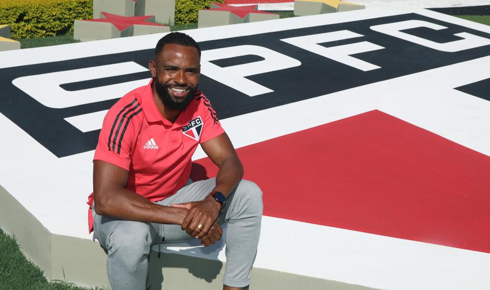 Apresentado no São Paulo, William afirma já ter superado problemas cardíacos