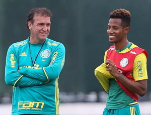 Atlético-MG demonstra interesse em volante do São Paulo