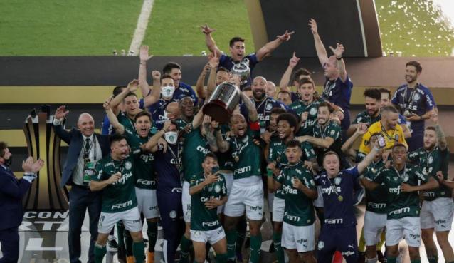 Palmeiras anuncia lista com 50 jogadores para a disputa da Recopa Sul-Americana