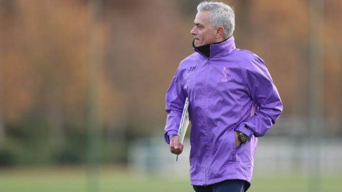 Inglês: ‘Não posso jogar esse jogo’, diz Mourinho sobre rumores de saída de Kane