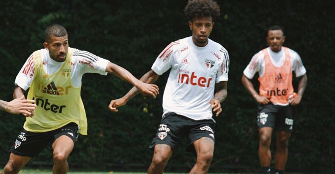 Volante do São Paulo treina separado e aumenta rumor sobre ida ao Atlético-MG