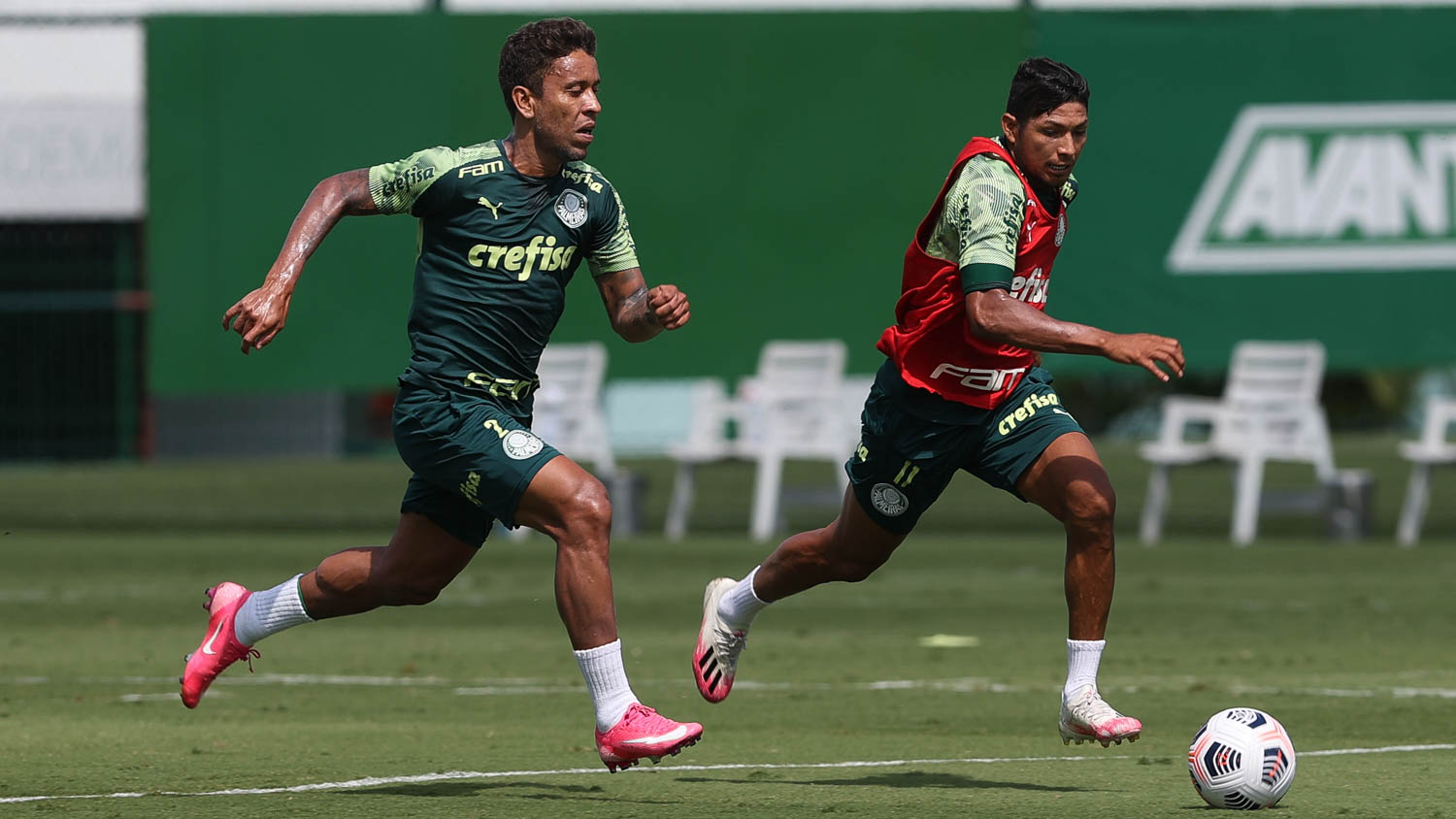Com Zé Rafael de volta, Palmeiras treina de olho na Recopa Sul-Americana