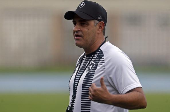 Botafogo não quer perder 2ª chance de chegar ao G4 e vai atacar a Portuguesa-RJ