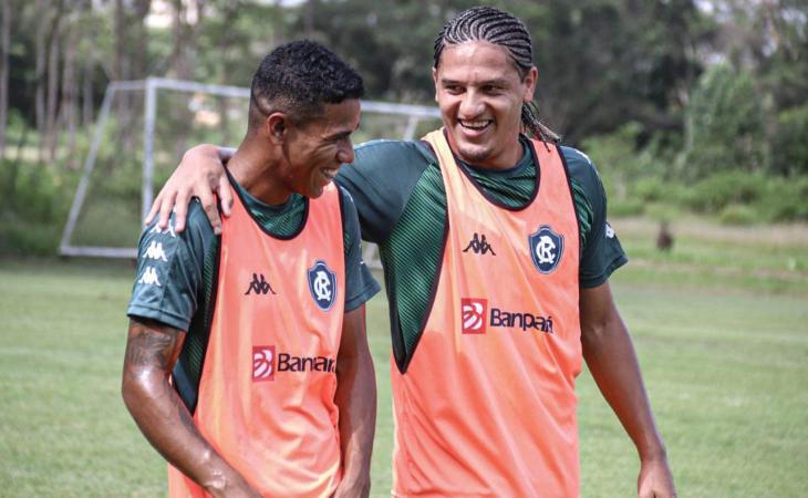 Com 110% de aproveitamento no Paraense, meia do Remo elogia força do elenco