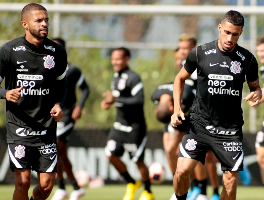 Corinthians aproveita paralisação nos jogos para aperfeiçoar desempenho do ataque