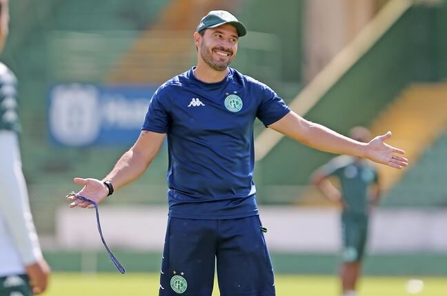 Técnico do Guarani sobre reforços para o Paulistão: “Muito difícil”
