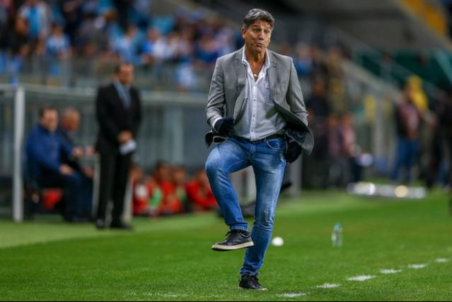 Após surto de Covid, Conmebol adia e transfere jogo do Grêmio na Libertadores