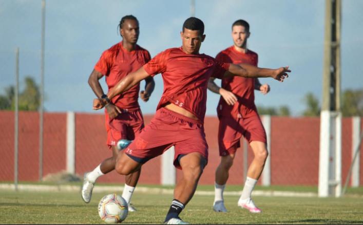 Artilheiro do CRB garante foco total para garantir liderança no estadual e Nordestão