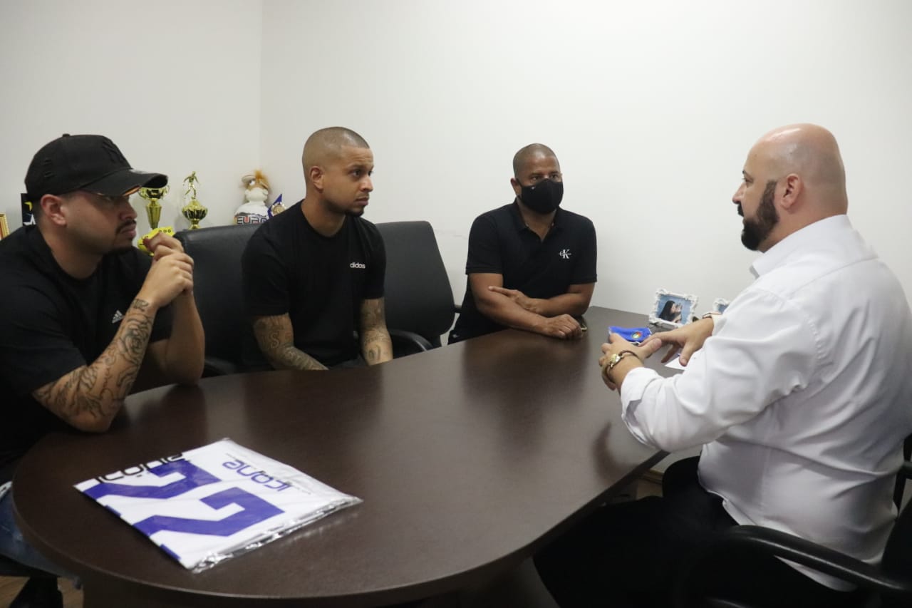 Time do Paulistão acerta com filhos de Marcelinho Carioca, ídolo do Corinthians