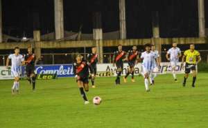 GOIANO: Atlético perde os 100% na estreia de Jorginho e Goiás empata fora de casa