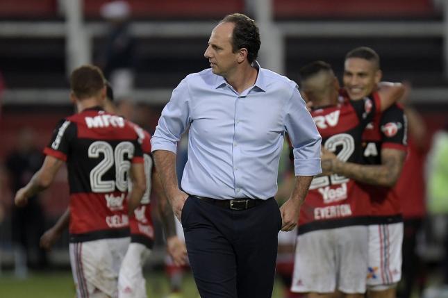 Rogério Ceni quer emplacar mais uma conquista com o rubro-negro carioca