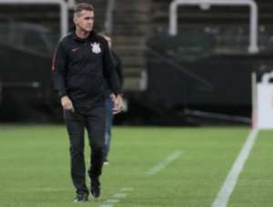 Líder e invicto, Corinthians busca um bom futebol no retorno diante do Guarani