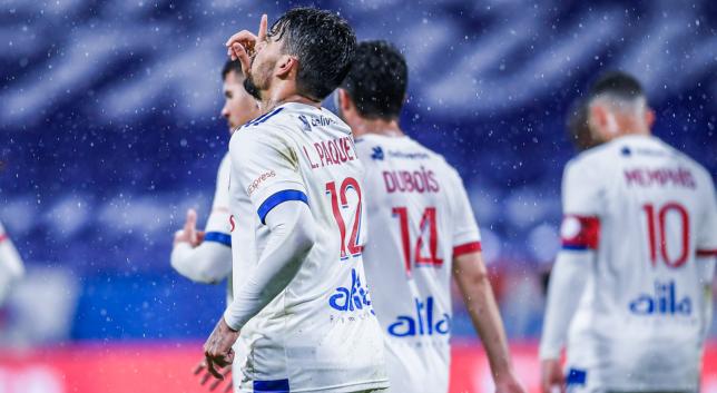 FRANCÊS: Ex-flamenguista marca pelo 3.º jogo seguido, dá assistência e Lyon vence