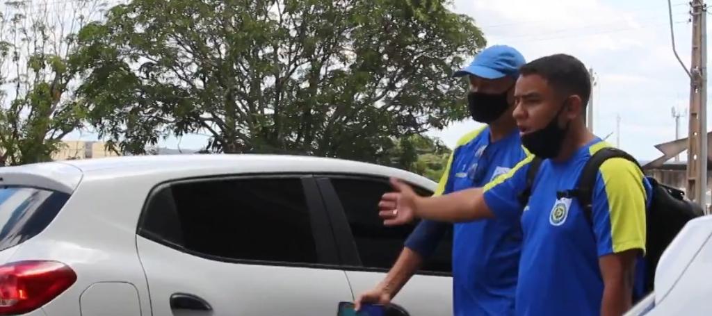 Piauiense: Jogadores do Tiradentes ficam sem ônibus e usam Uber para deixar estádio