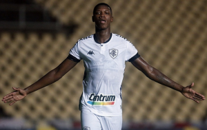 Atacante destaque do Botafogo está de saída para o Athletico Paranaense