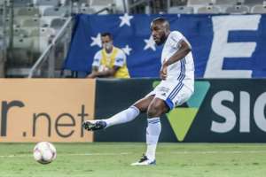 Zagueiro rescinde com Cruzeiro e será oficializado por time da Libertadores