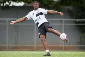 Pernambucano: Sport estuda contratação de atacante do Santos