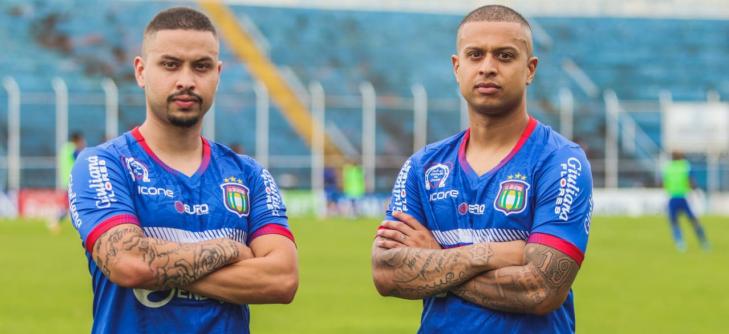 Filhos de Marcelinho Carioca são apresentados no São Caetano