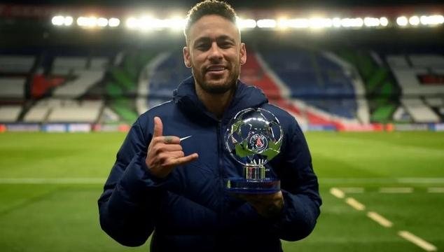 Neymar mostra que se contenta com pouco e explica comemoração “na cara” de Kimmich