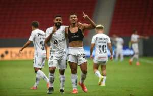 Santos 2 x 2 San Lorenzo-ARG - Peixe vacila no fim, mas está na fase de grupos!