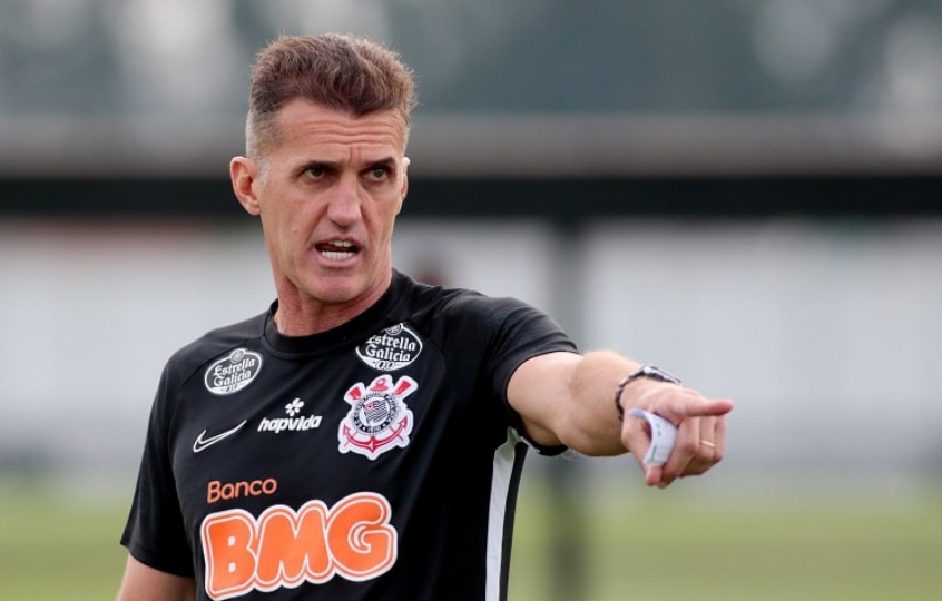 Mancini vê melhor atuação do Corinthians e desabafa: ‘Futebol é bola na rede’
