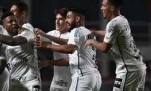 Libertadores: Holan desaprova empate com San Lorenzo e aponta falhas no Santos