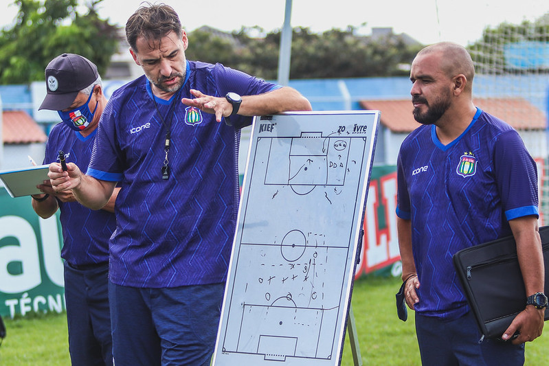 Exclusivo! Em comum acordo, São Caetano anuncia saída do técnico Wilson Júnior