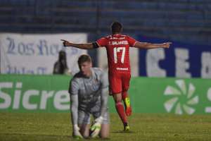GAÚCHO: Galhardo brilha com 3 gols, Inter goleia o Aimoré e vira líder