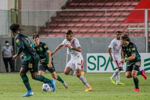 Ferroviário pede posicionamento da CBF após gol de pênalti não marcado