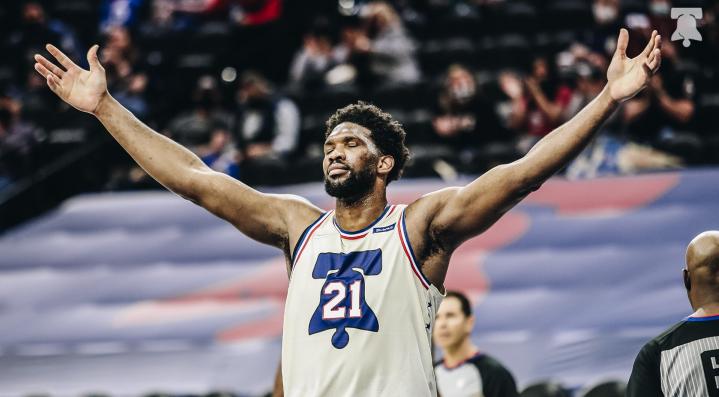 NBA: Em duelo pela liderança do Leste, 76ers derrotam Nets; Nuggets batem Heat em casa