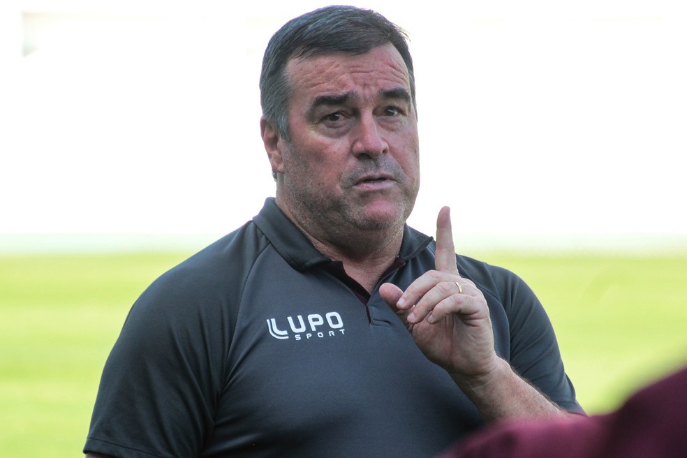 Paulistão: Pintado esclarece negociação com Goiás e reafirma foco na Ferroviária